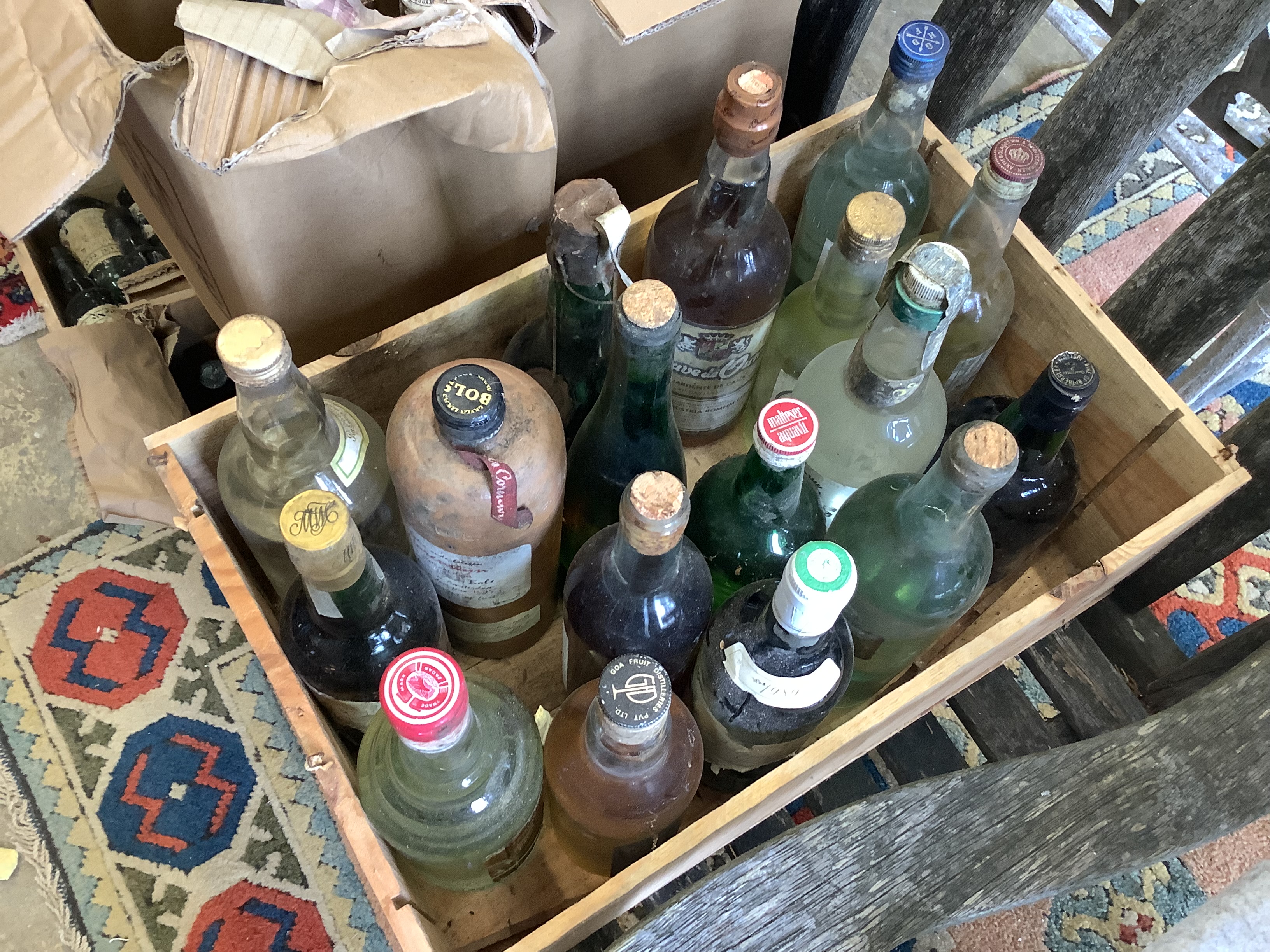 Eleven boxes of assorted wines, spirits and liqueurs